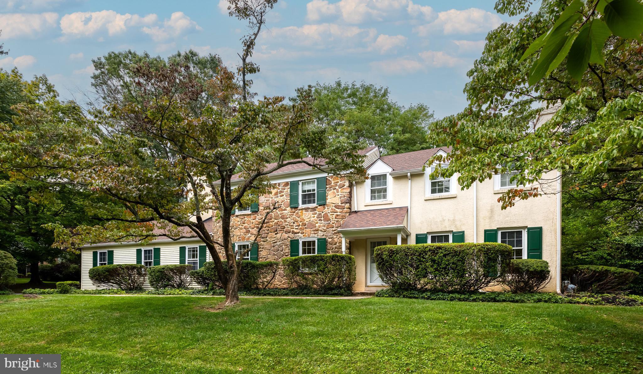 500 Fox Run LANE