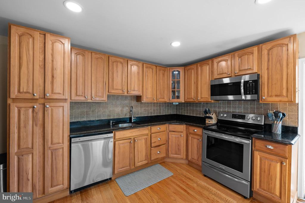 731 Humphreys Rd