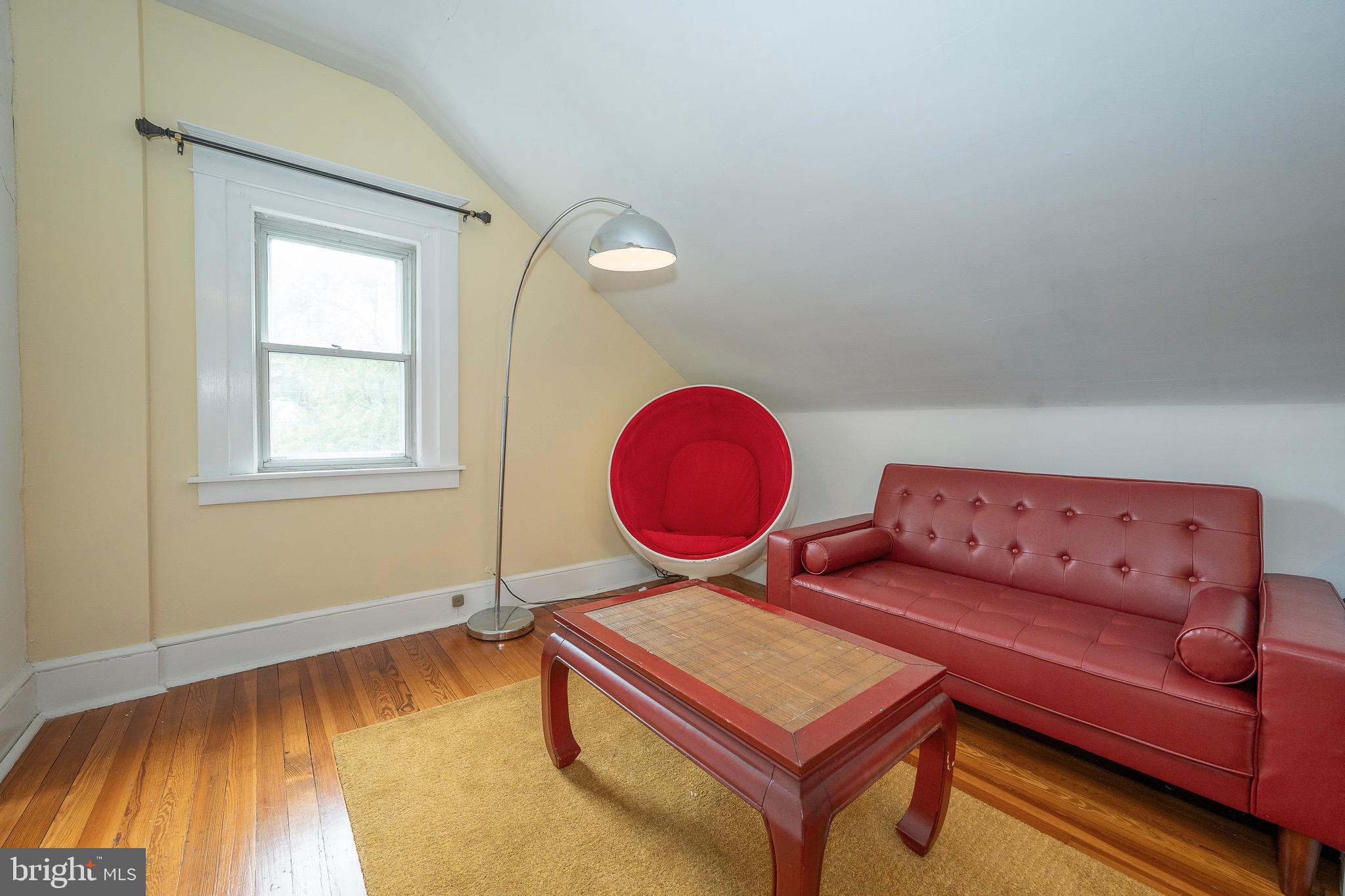 116 Poplar Ave