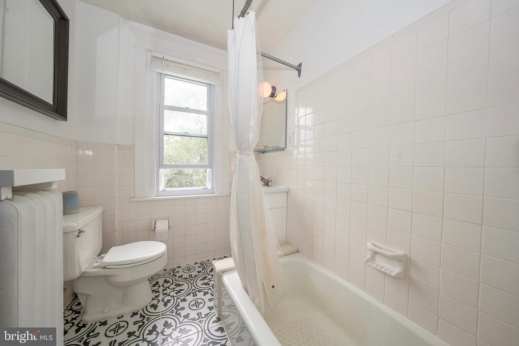 116 Poplar Ave