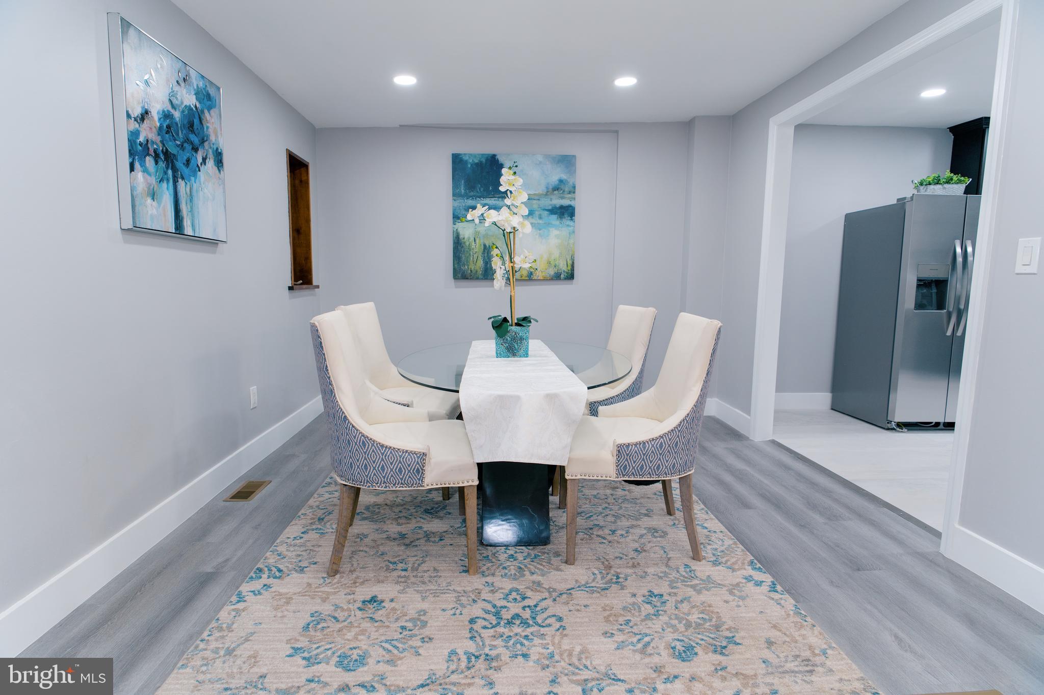 5 Foxwood Ln