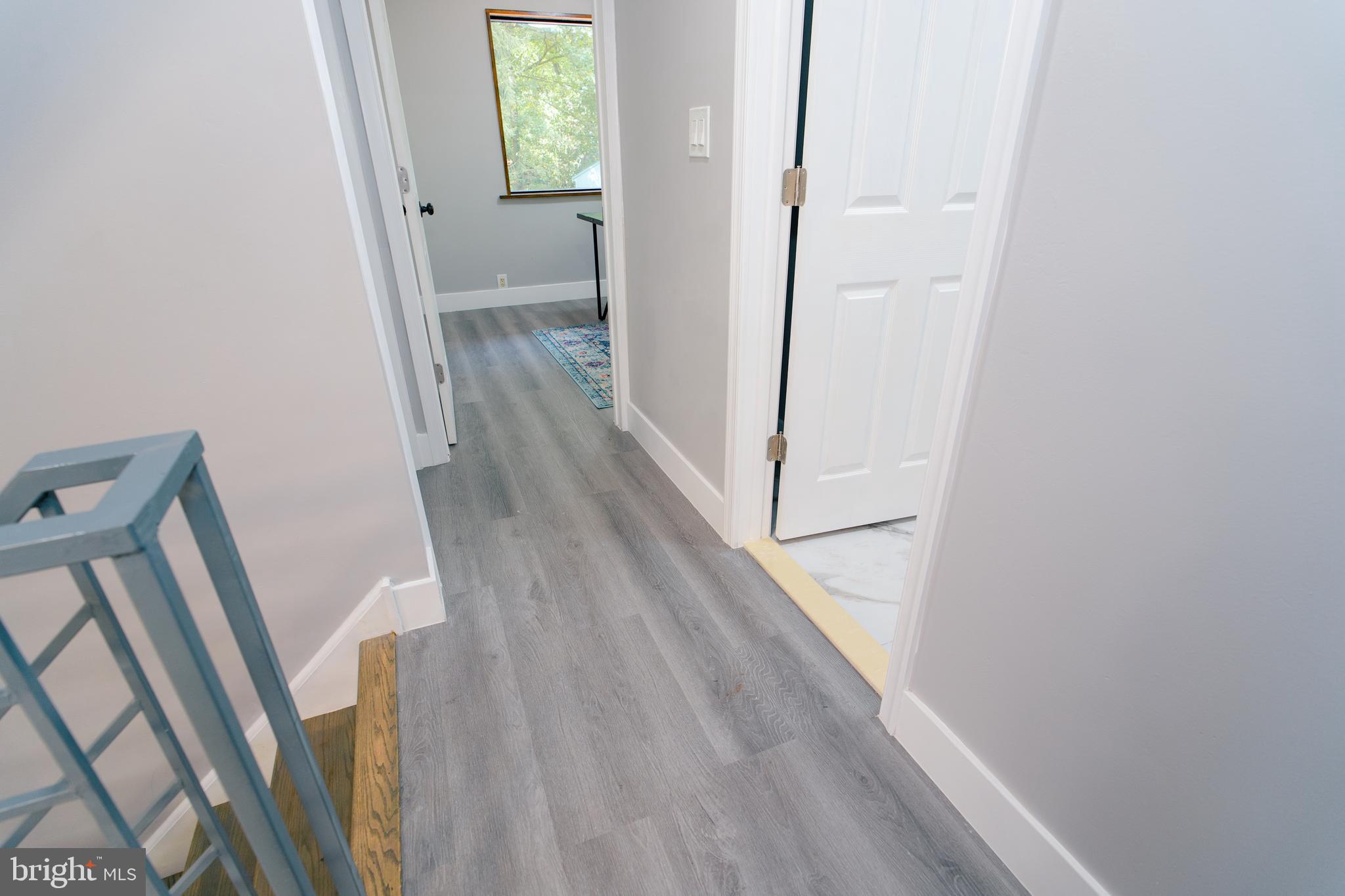 5 Foxwood Ln