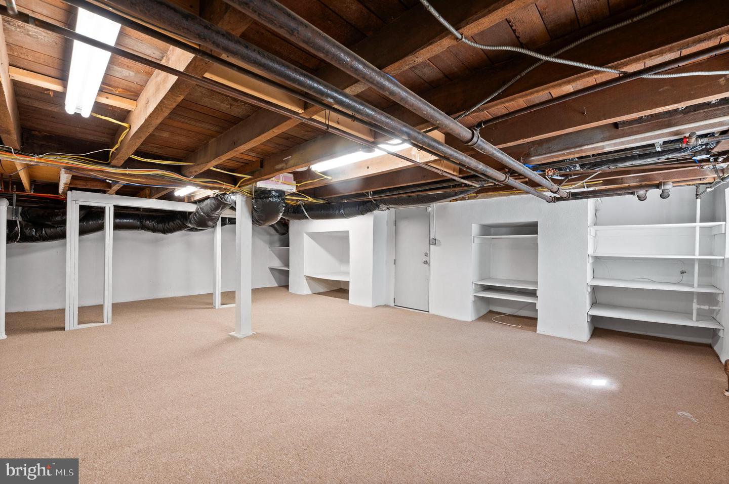 307 Earles Ln
