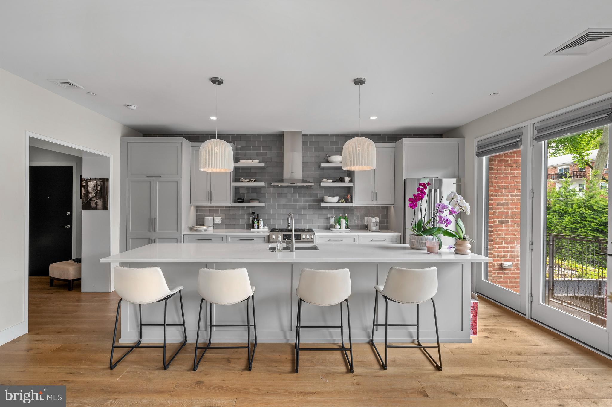 427 E Lancaster Ave #1101