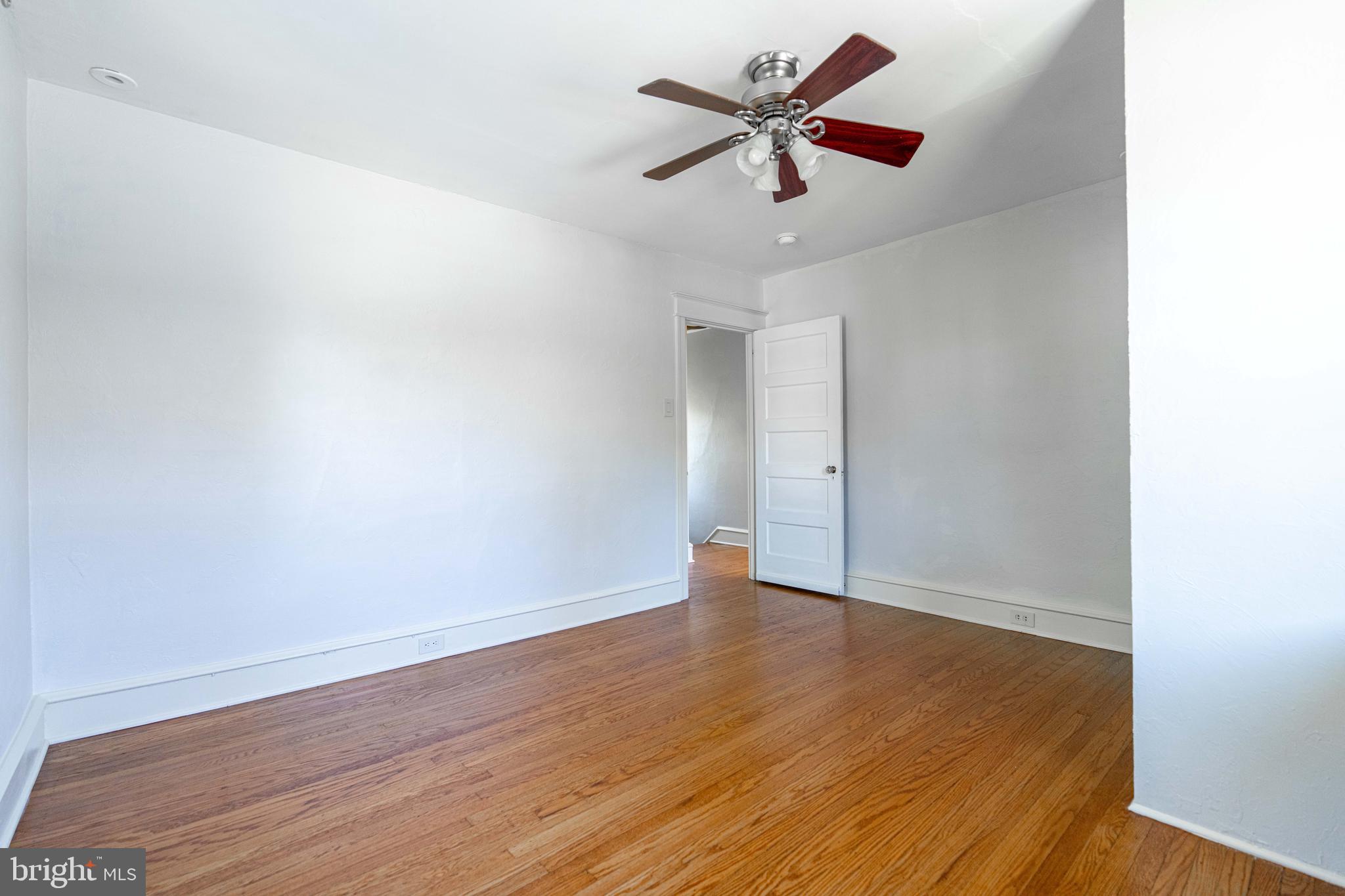 2114 E COUNTY LINE ROAD