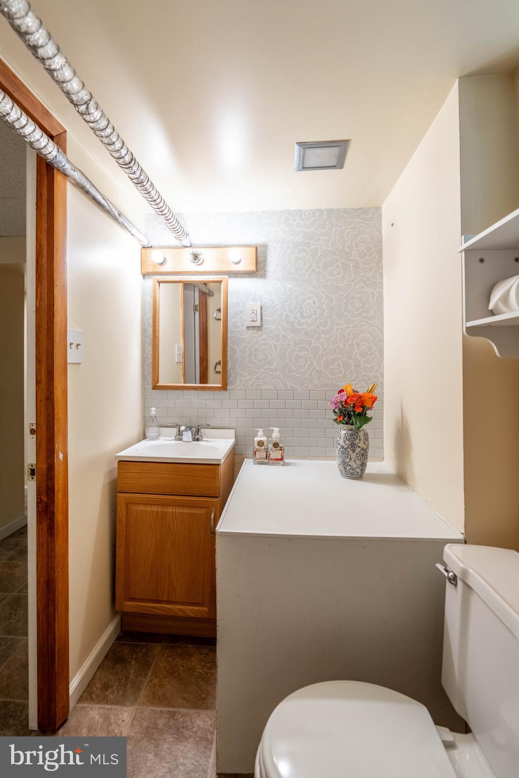 2114 E COUNTY LINE ROAD