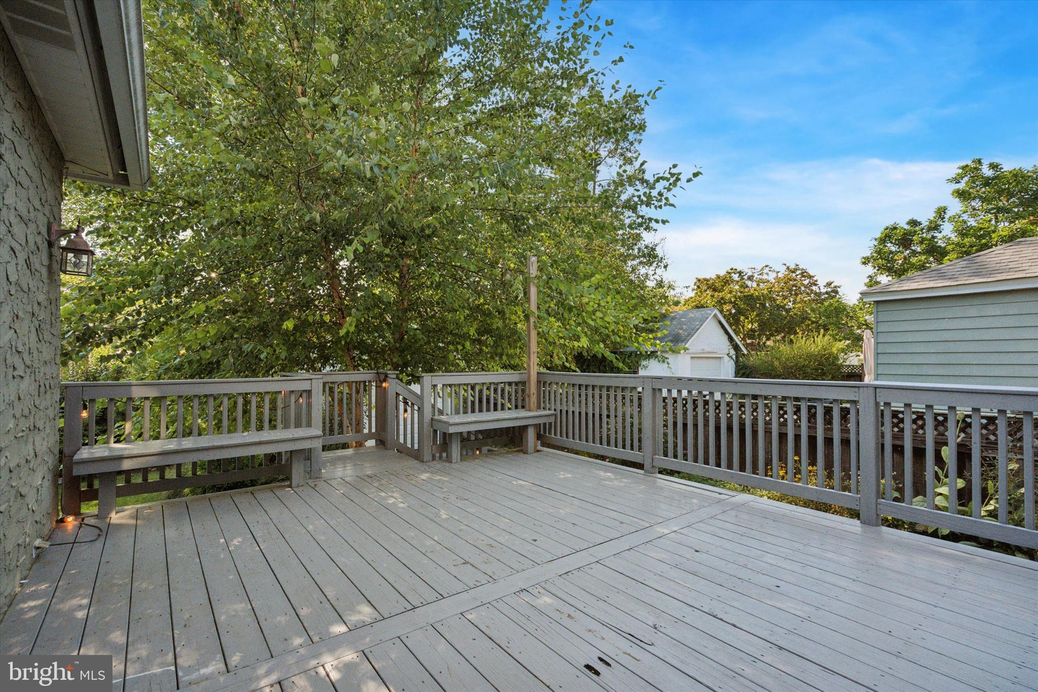 2114 E COUNTY LINE ROAD