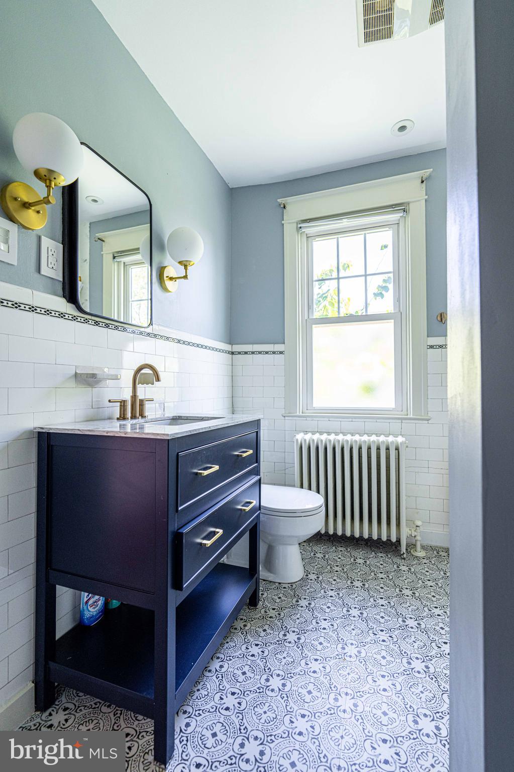 2114 E COUNTY LINE ROAD