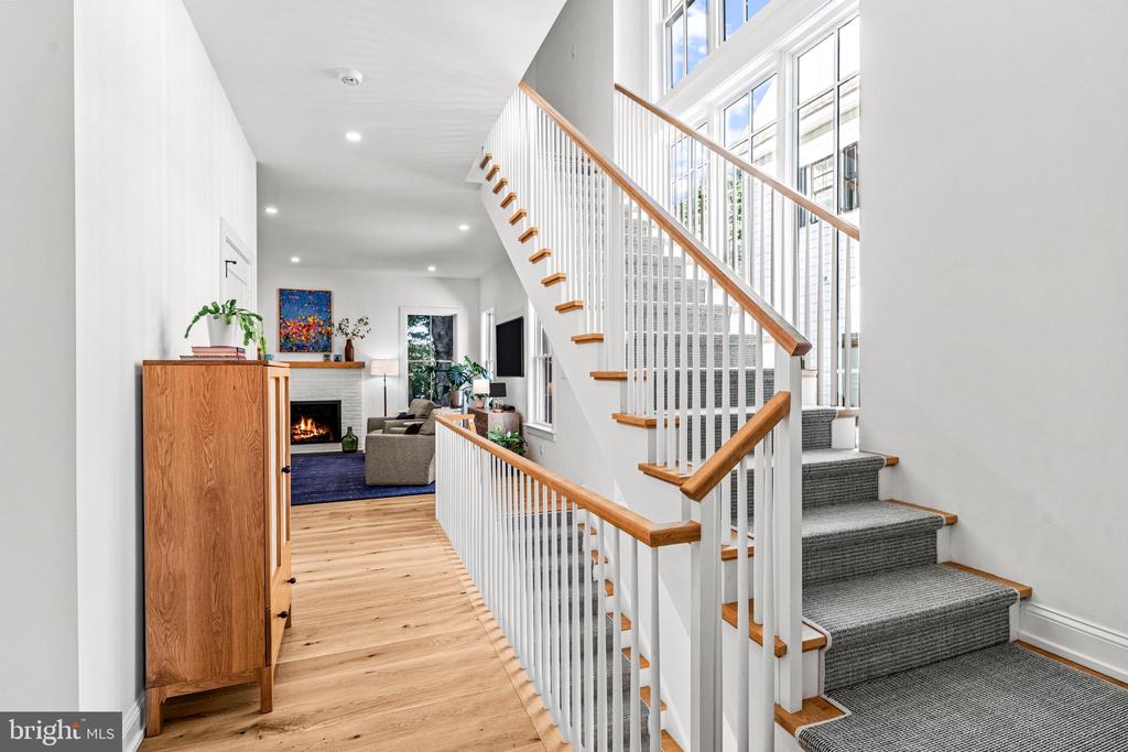 423 MAPLEWOOD AVENUE