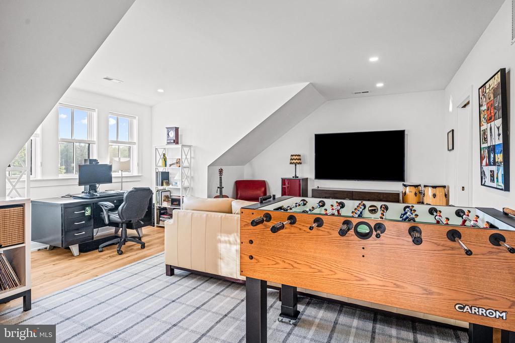 423 MAPLEWOOD AVENUE