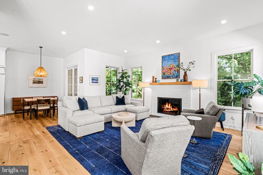 423 MAPLEWOOD AVENUE