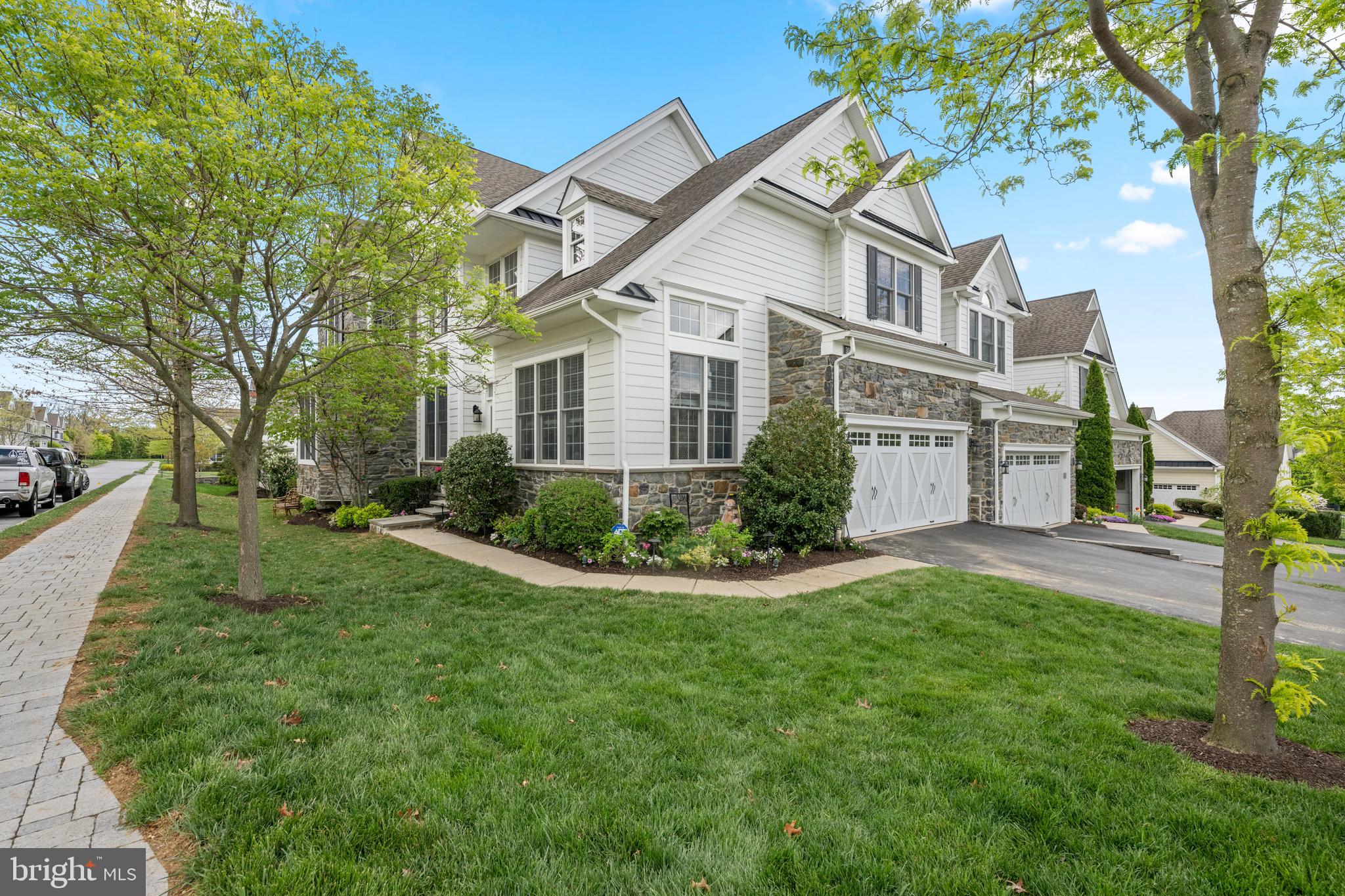 309 SUNNY BROOK LANE