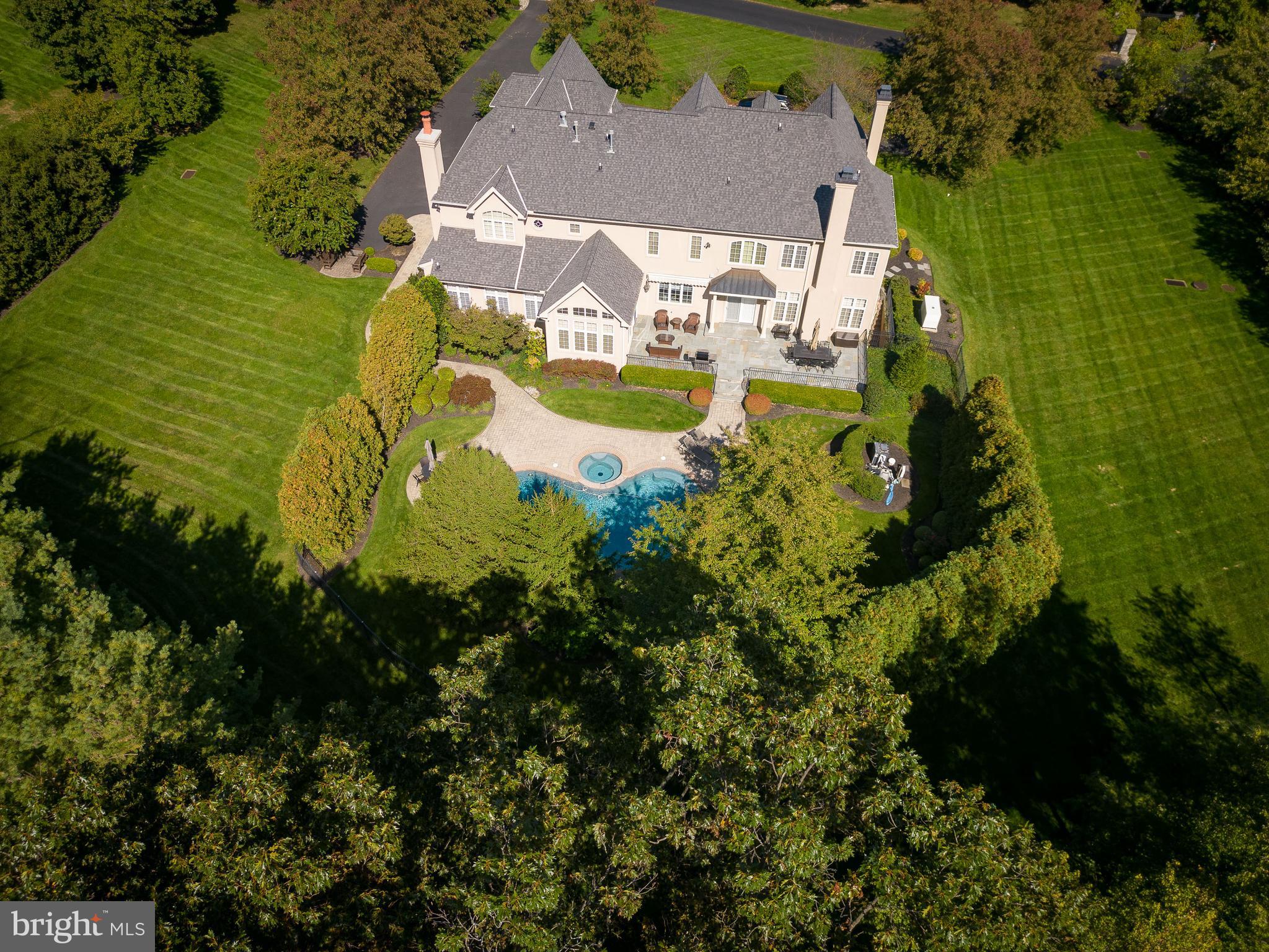 1011 Walton Rd