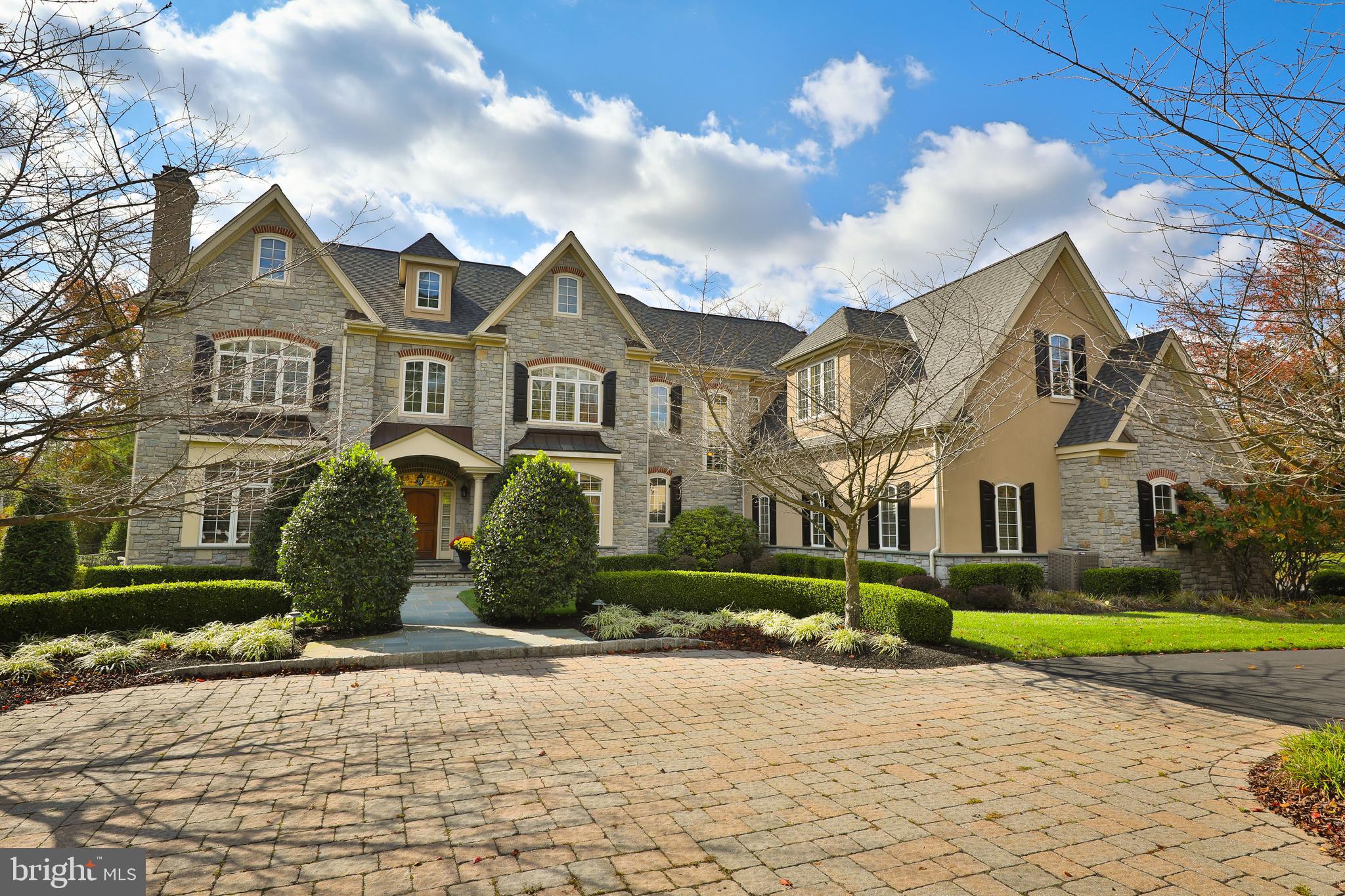 1011 Walton Rd