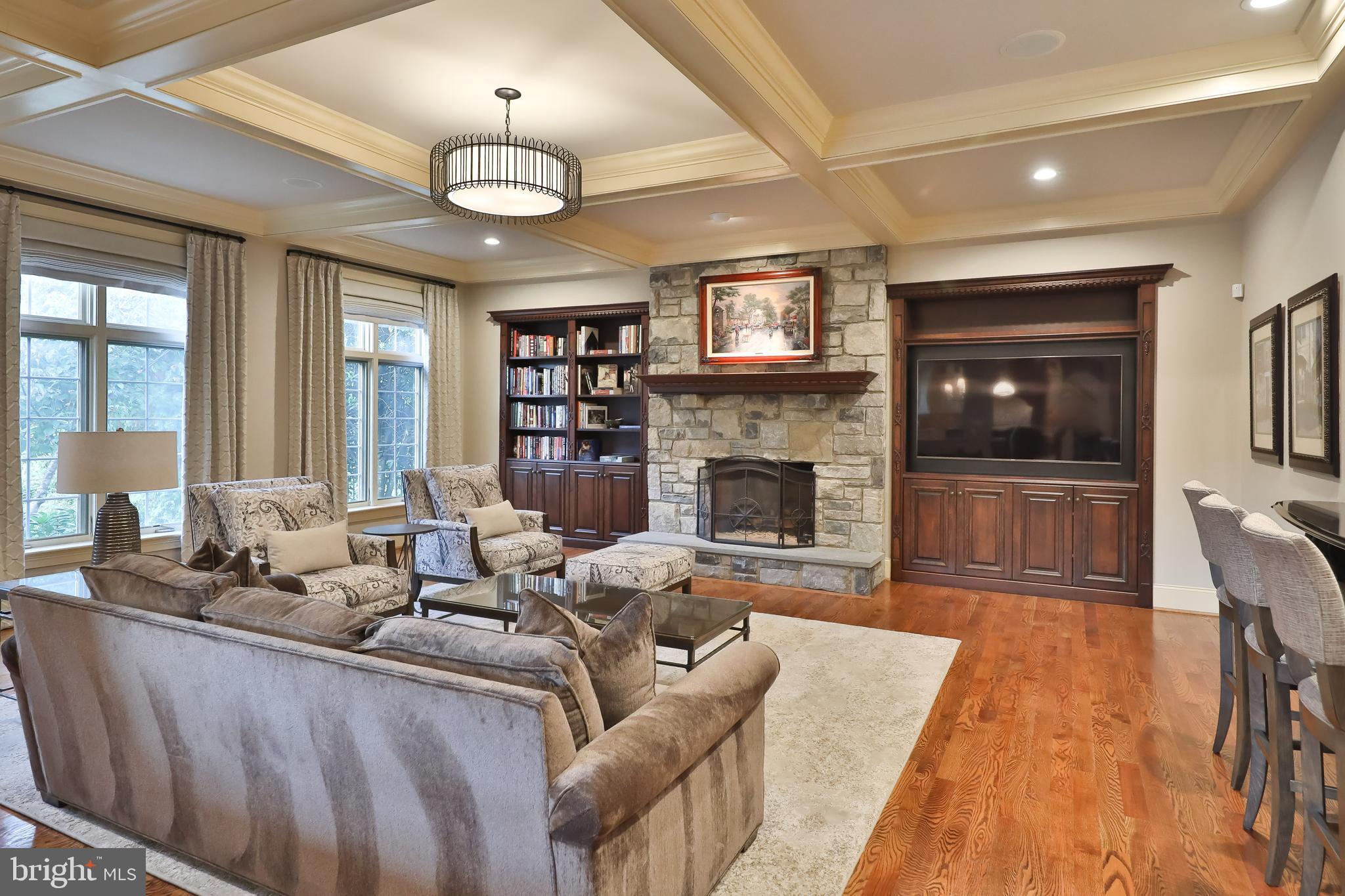 1011 Walton Rd