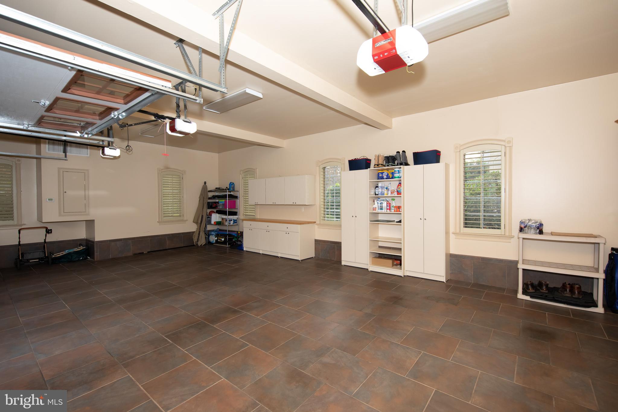 1011 Walton Rd