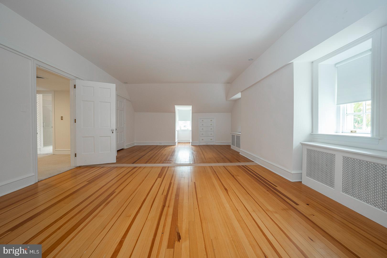 238 Curwen Rd