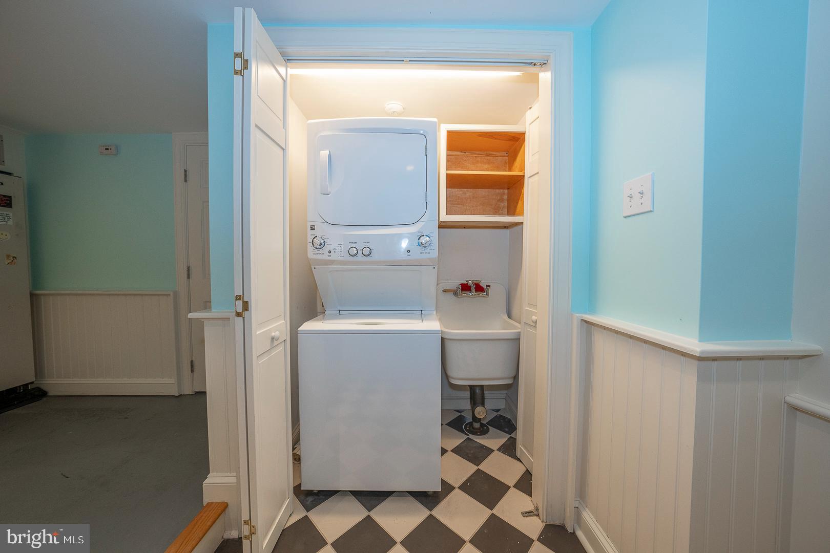 238 Curwen Rd