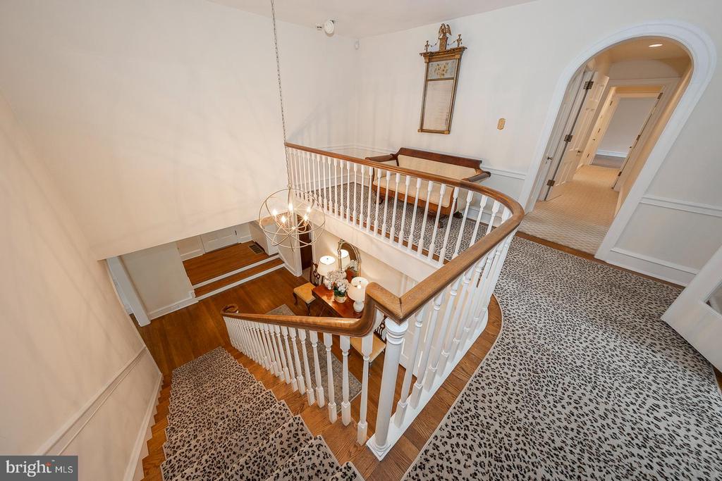 238 Curwen Rd