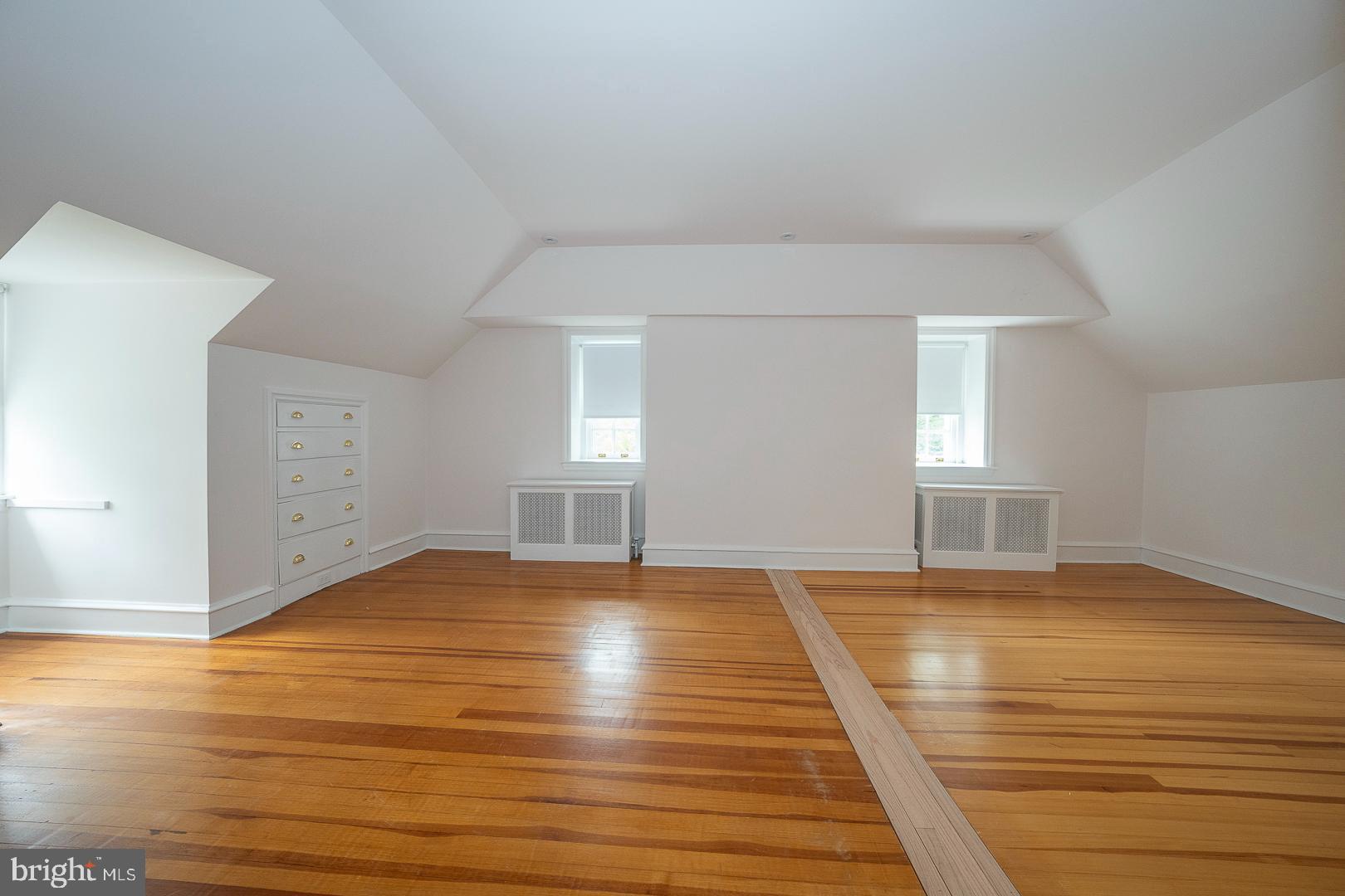 238 Curwen Rd