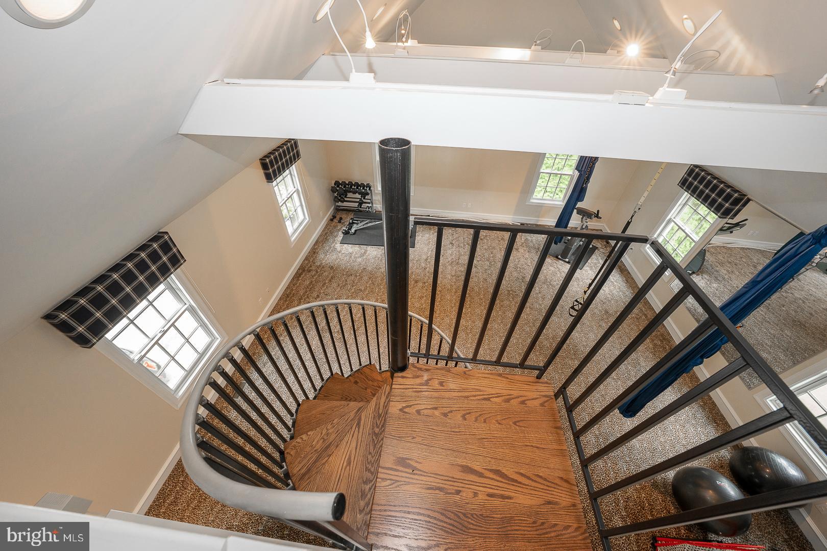 238 Curwen Rd