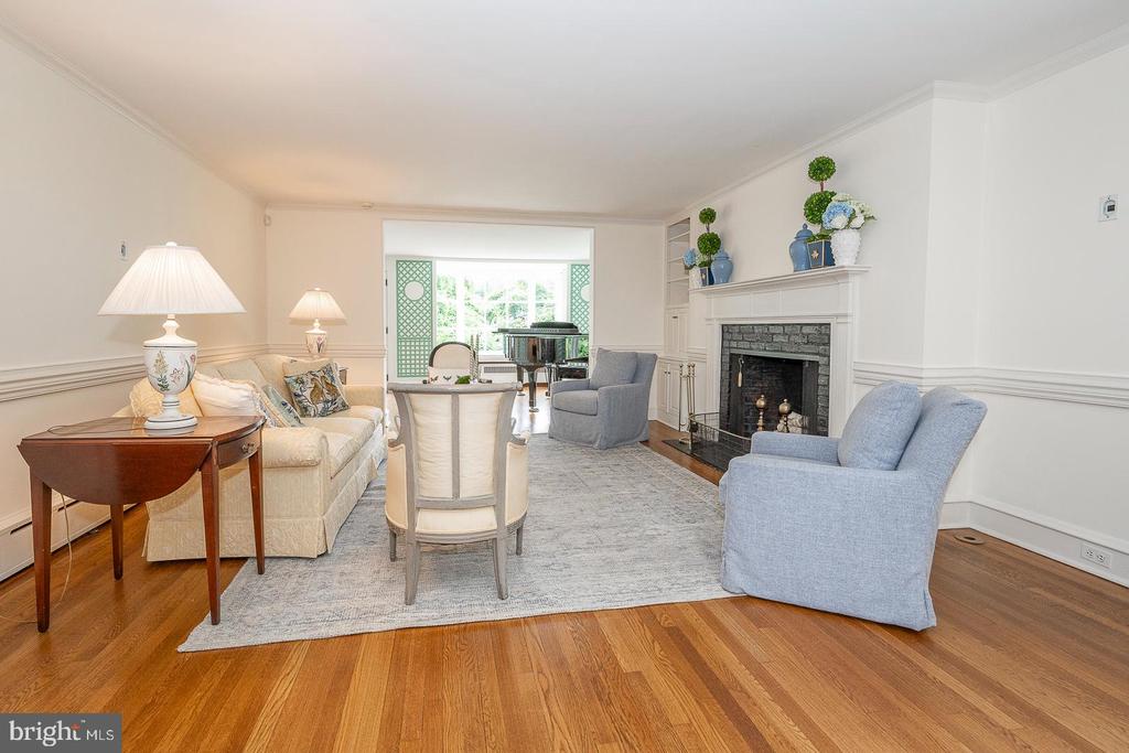 238 Curwen Rd