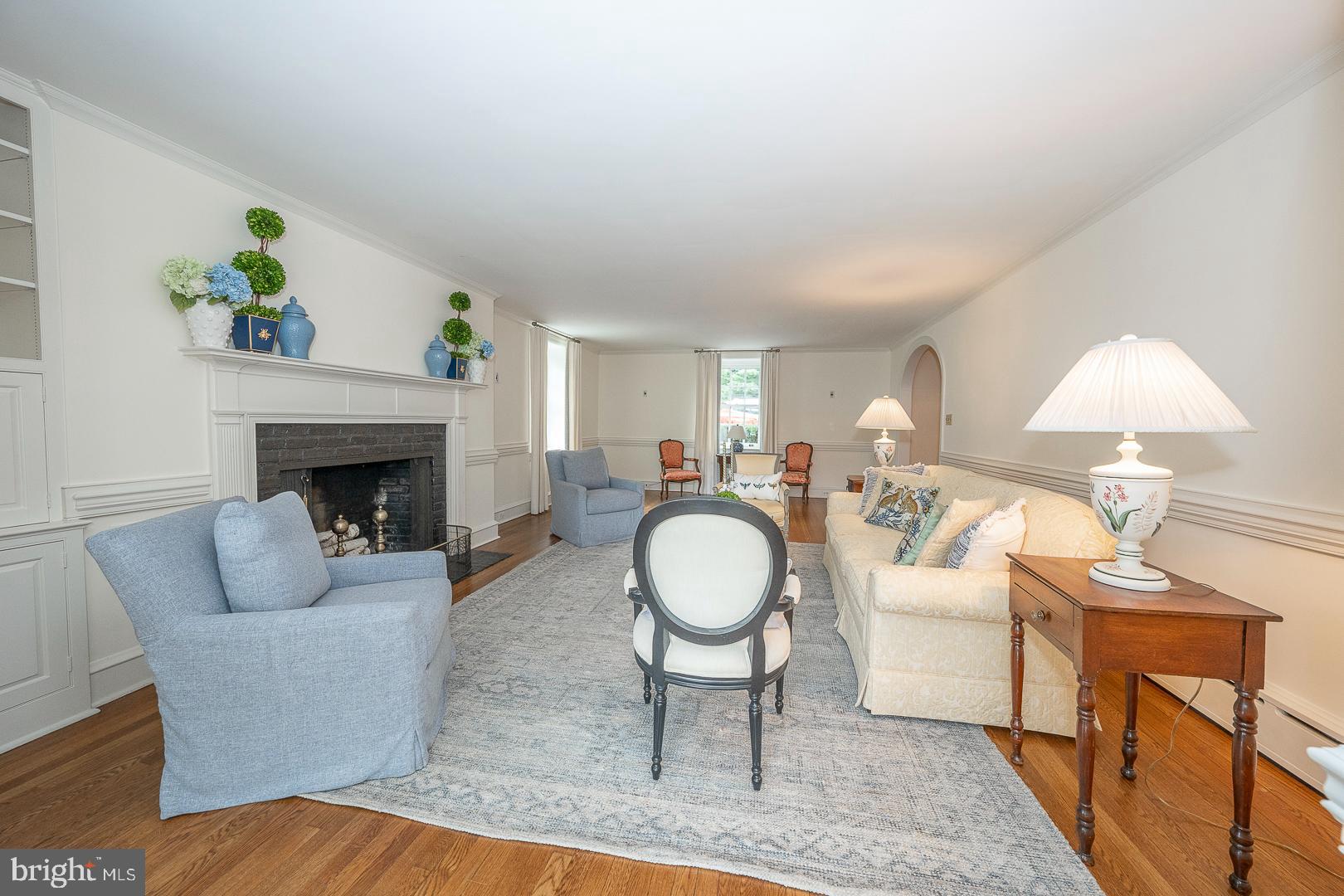 238 Curwen Rd