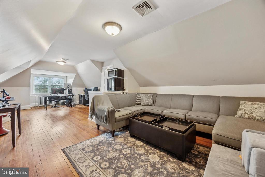 226 Fishers Rd