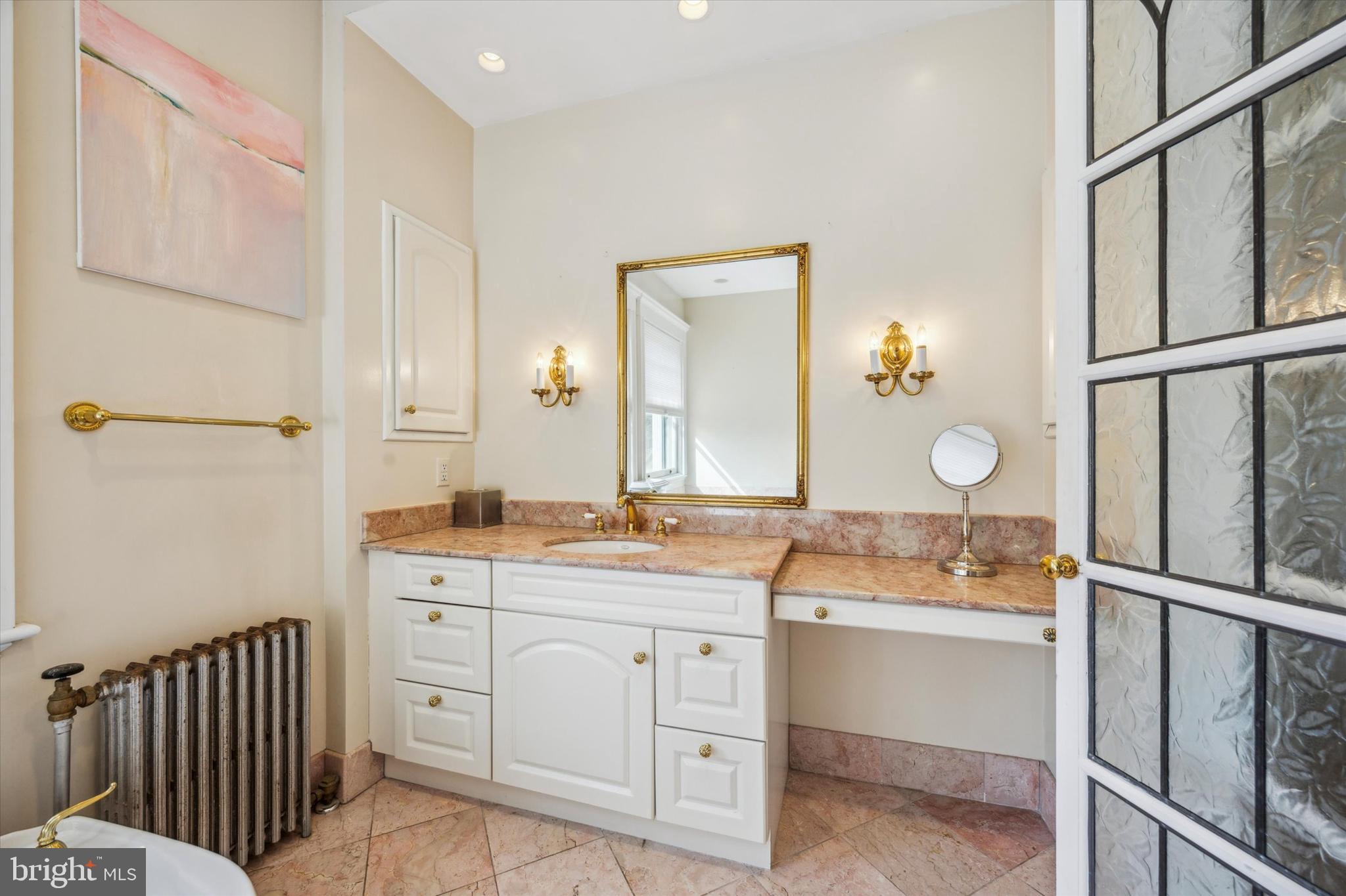 226 Fishers Rd