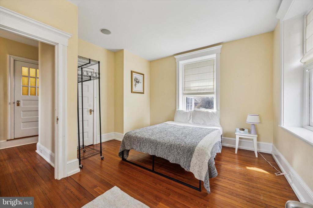 226 Fishers Rd