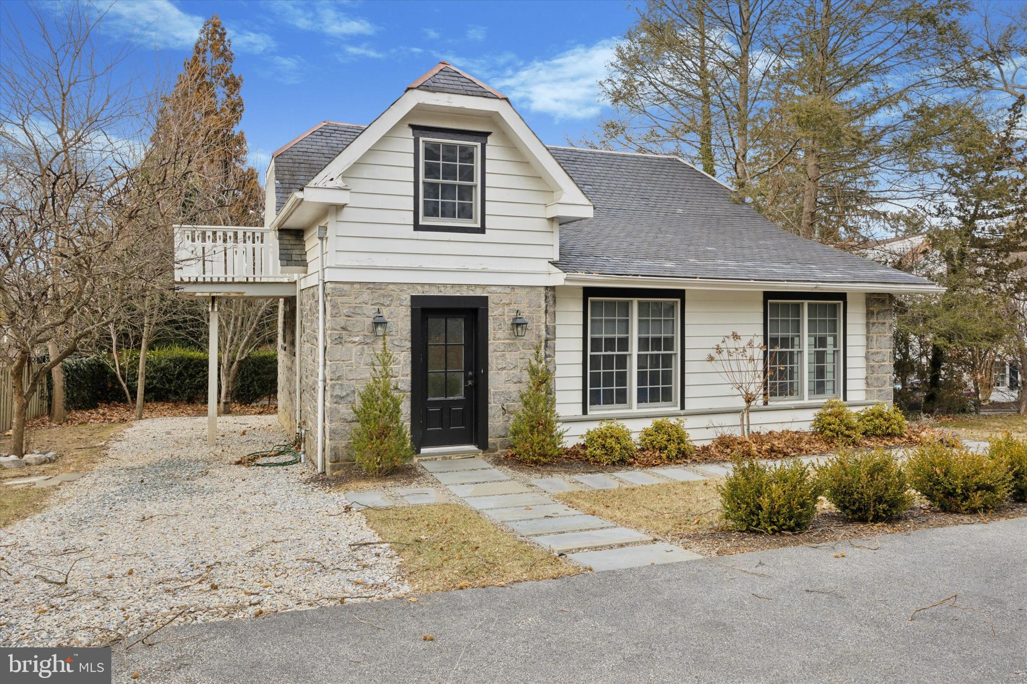 226 Fishers Rd