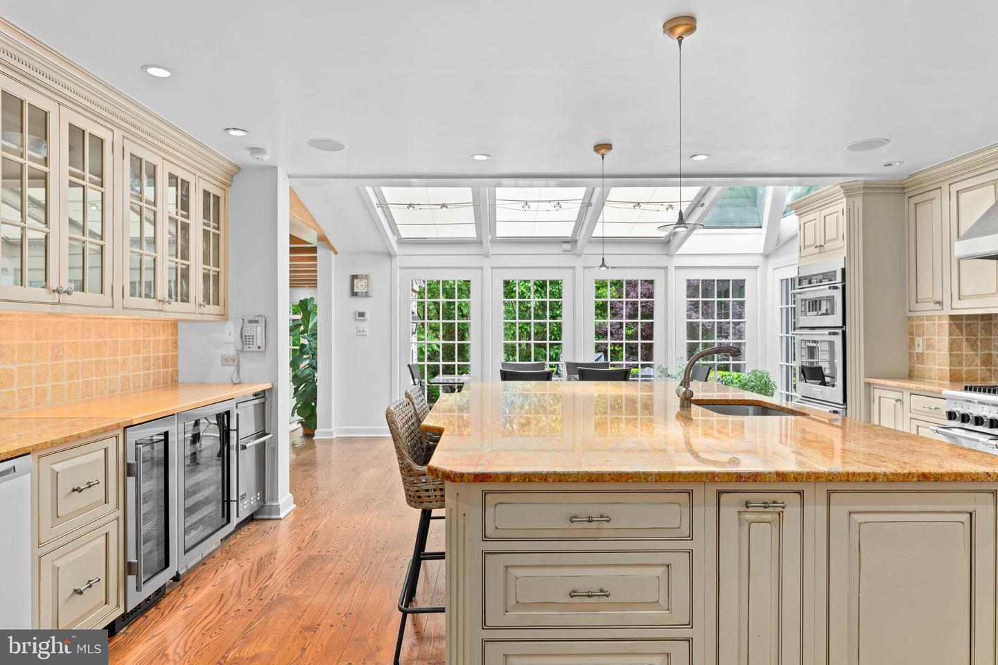 1333 Beaumont Dr