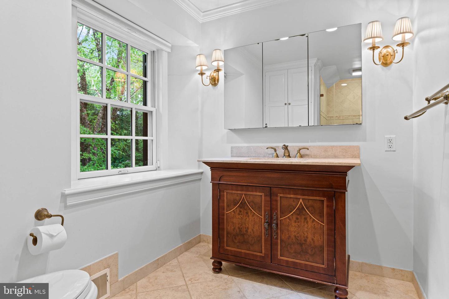 1333 Beaumont Dr