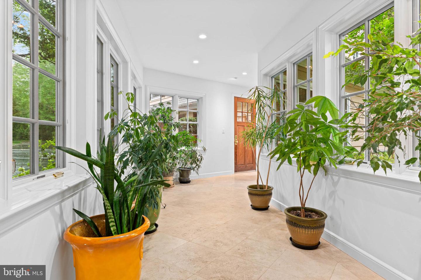1333 Beaumont Dr
