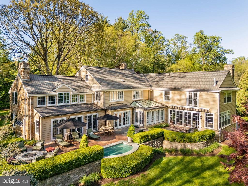 1333 Beaumont Dr
