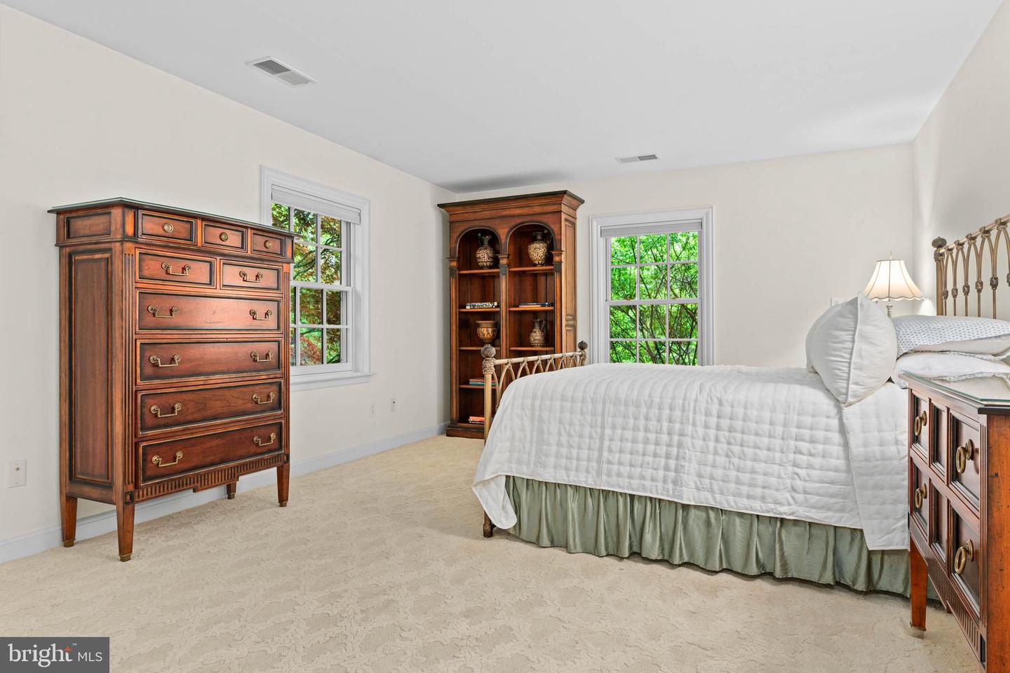 1333 Beaumont Dr