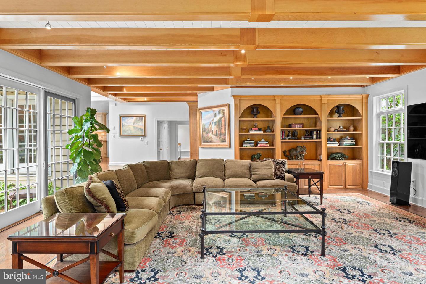 1333 Beaumont Dr