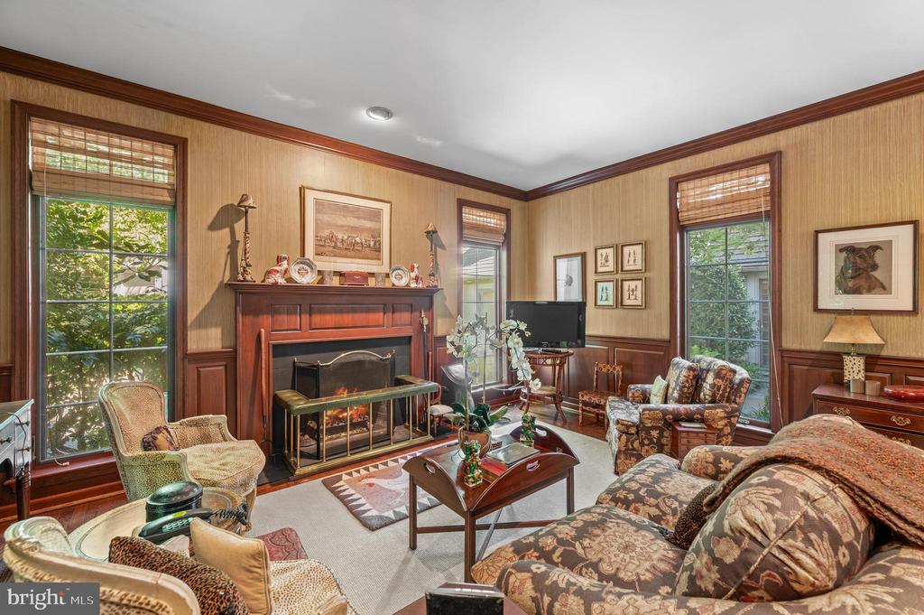 1236 DENBIGH LANE