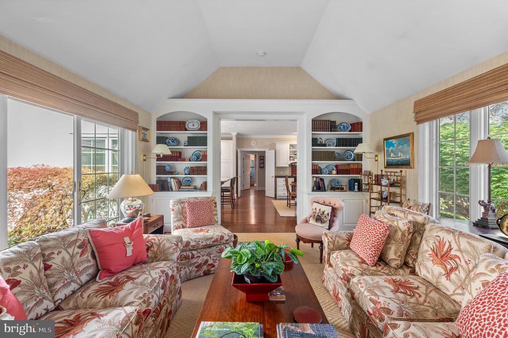 1236 DENBIGH LANE