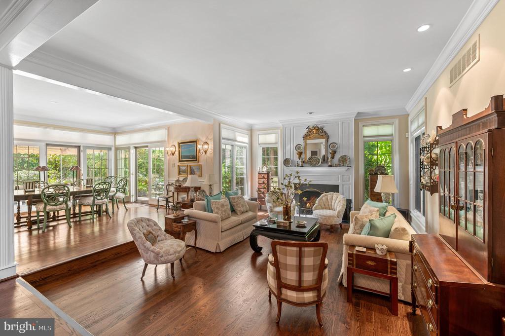 1236 DENBIGH LANE