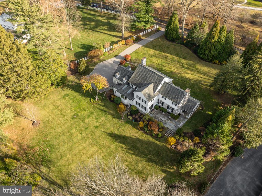 810 MERION SQUARE ROAD