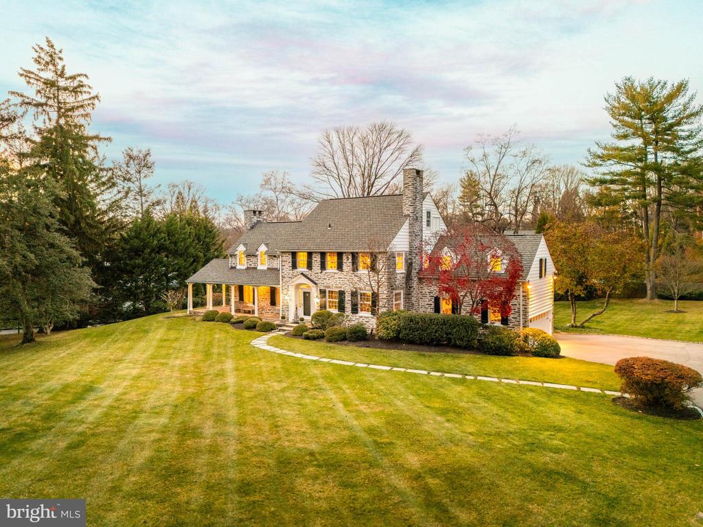 810 MERION SQUARE ROAD