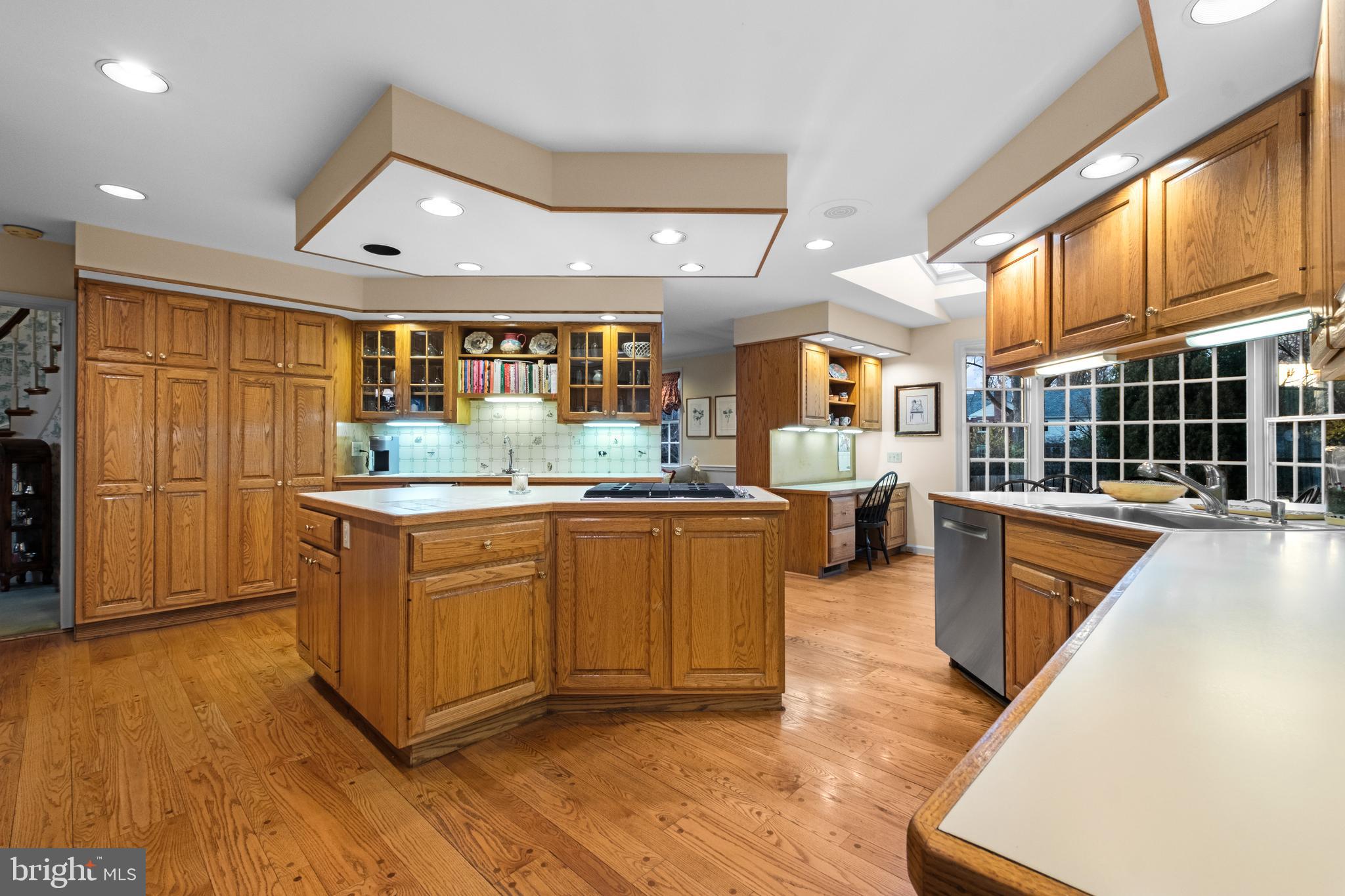 810 MERION SQUARE ROAD