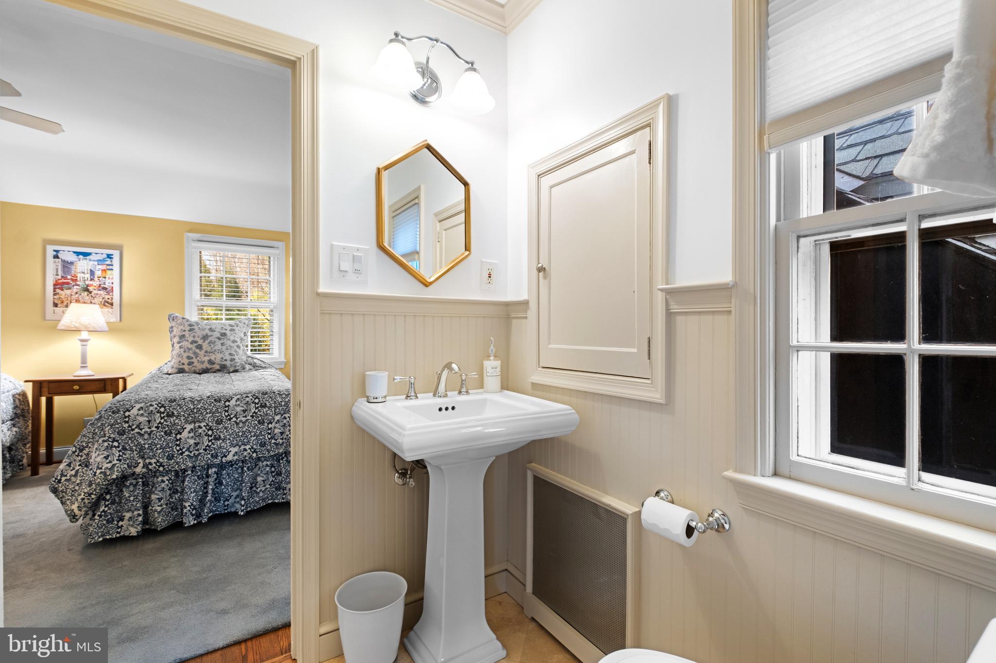 810 MERION SQUARE ROAD