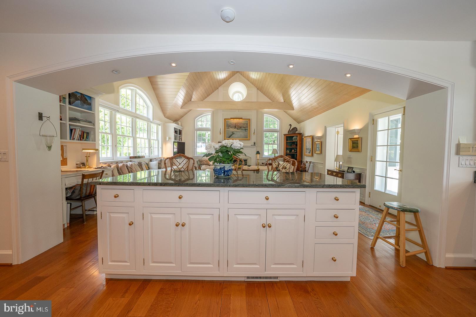 1109 BRYNLAWN ROAD