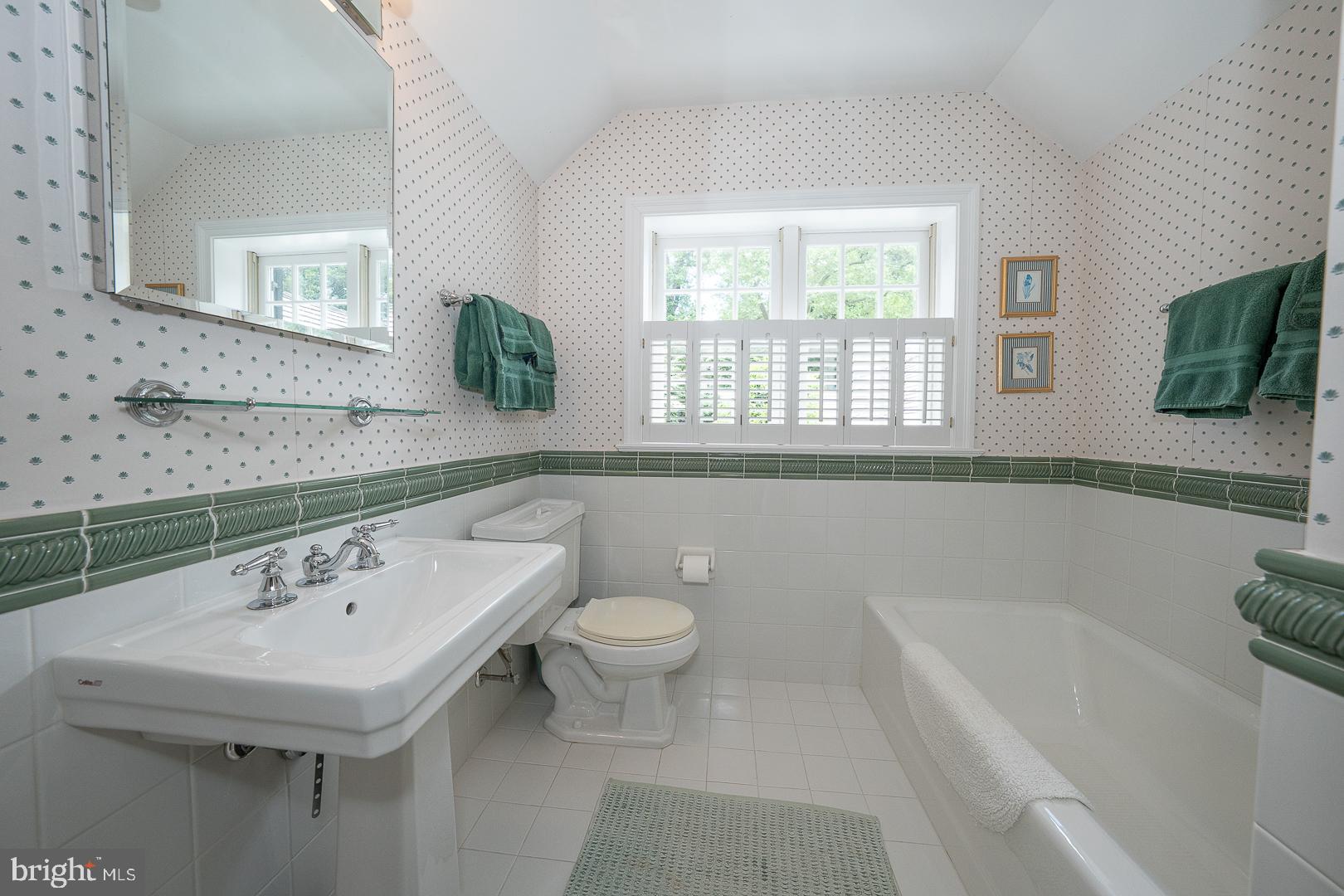 1109 BRYNLAWN ROAD