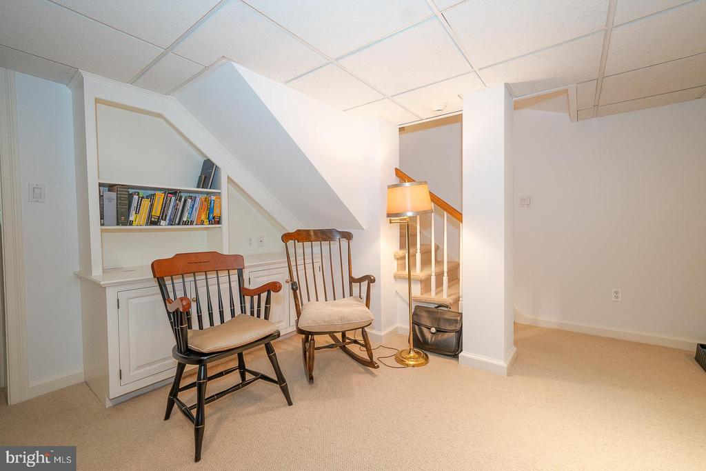 1109 BRYNLAWN ROAD