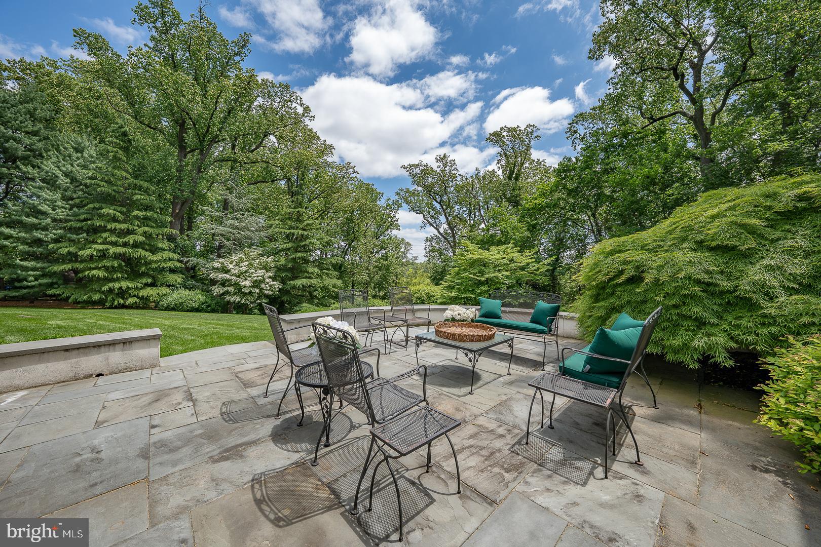 1109 BRYNLAWN ROAD