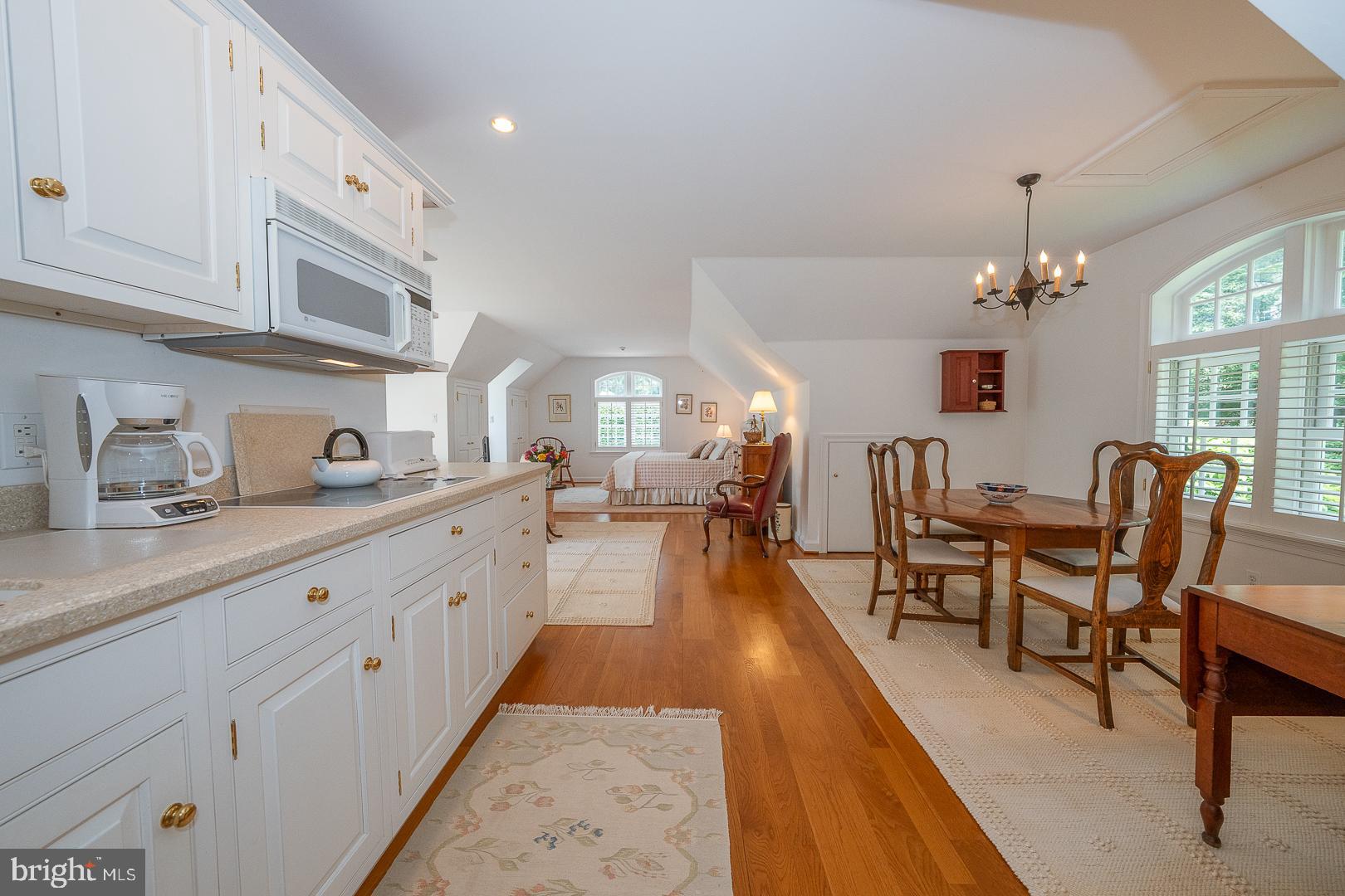 1109 BRYNLAWN ROAD