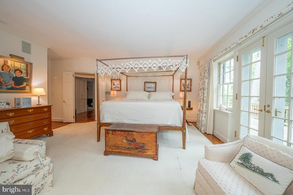 1109 BRYNLAWN ROAD